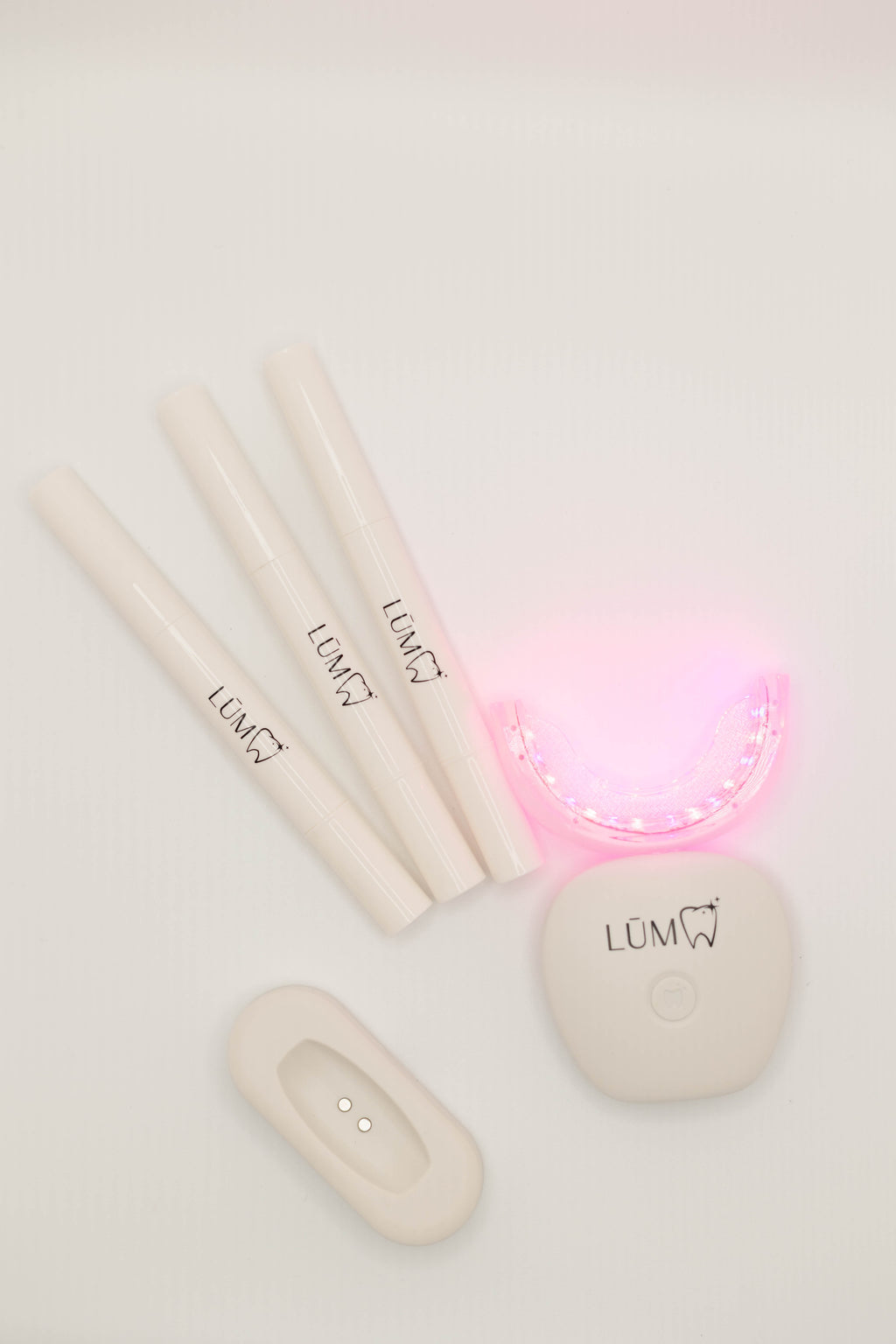 LŪM vLED Teeth Whitening Kit