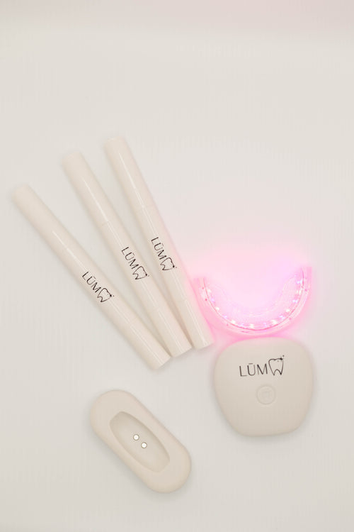 LŪM vLED Teeth Whitening Kit